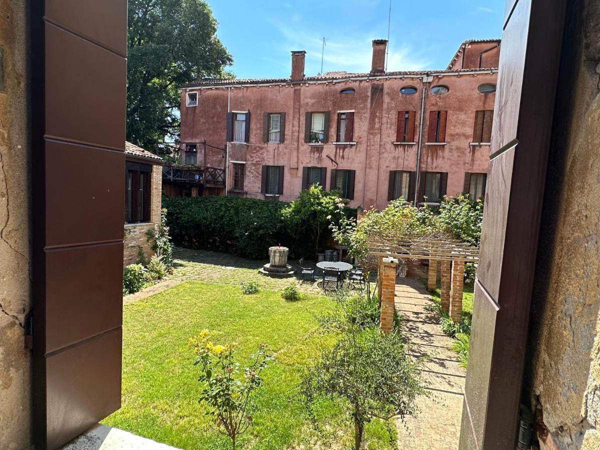 Zen Accommodation Grand Canal Venezia Esterno foto